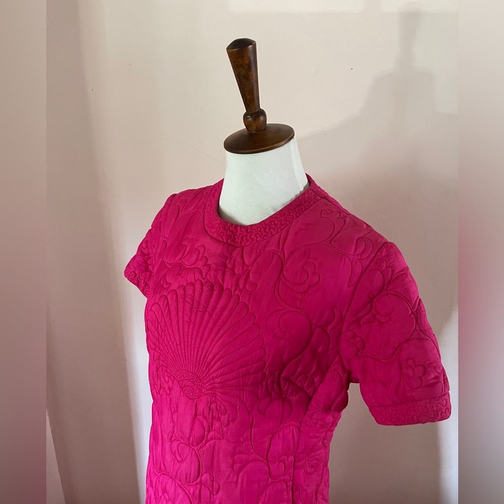 1960s Hot Pink Trapunto Quilted Dress - Picture 2 of 6